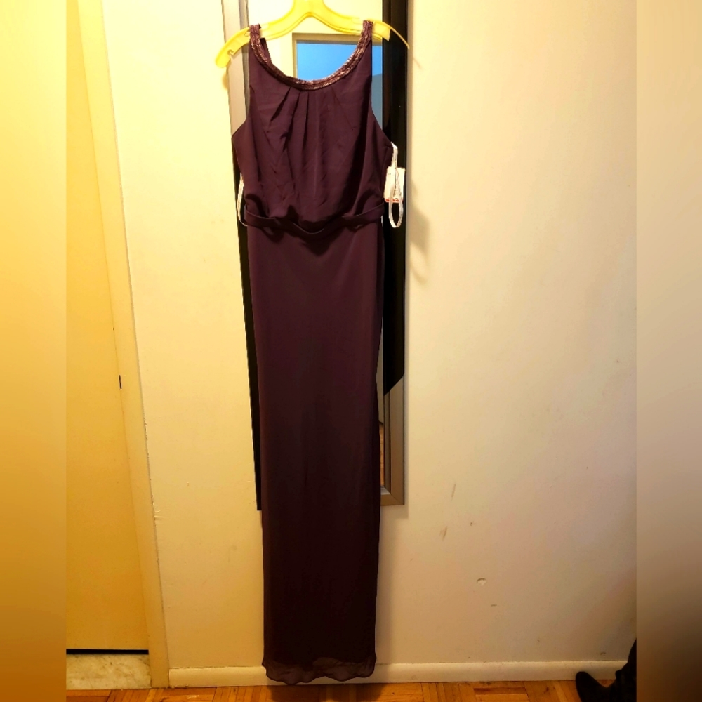 Long bridesmaid/prom dress in plum. Size 8. NWT.